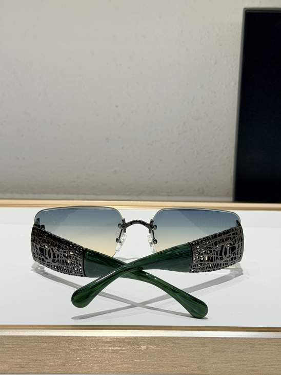 Picture of Chanel Sunglasses _SKUfw80443305fw